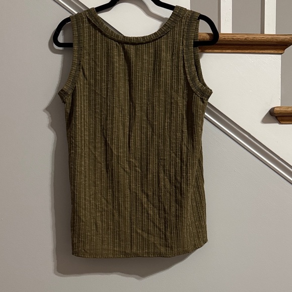 Olive Ribbed Button-Accent Tank Top - Picture 3 of 3